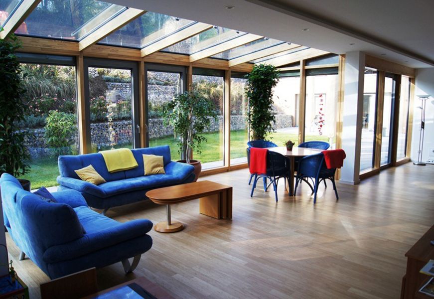 Lichtdurchflutete Aufenthaltsräume